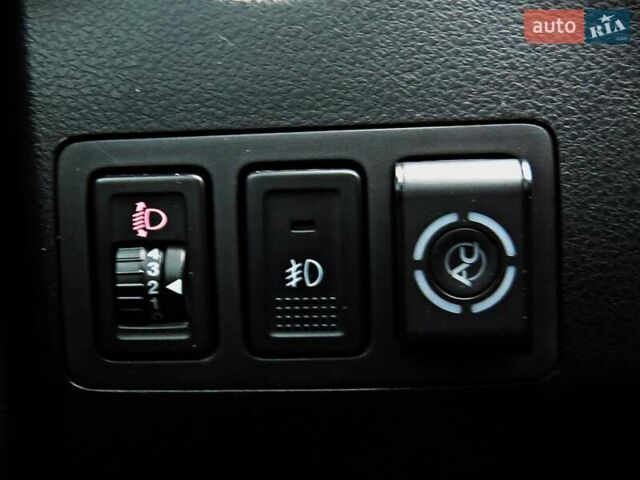 Серый Сузуки Гранд Витара, объемом двигателя 2.39 л и пробегом 271 тыс. км за 14500 $, фото 10 на Automoto.ua