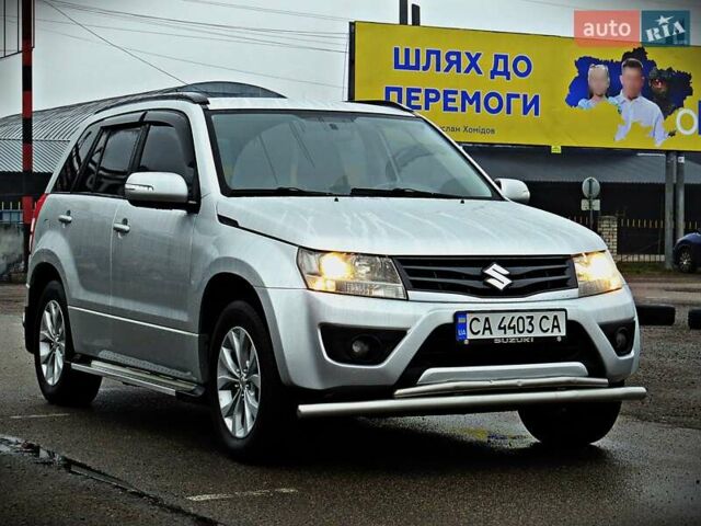 Серый Сузуки Гранд Витара, объемом двигателя 2.39 л и пробегом 271 тыс. км за 14500 $, фото 1 на Automoto.ua