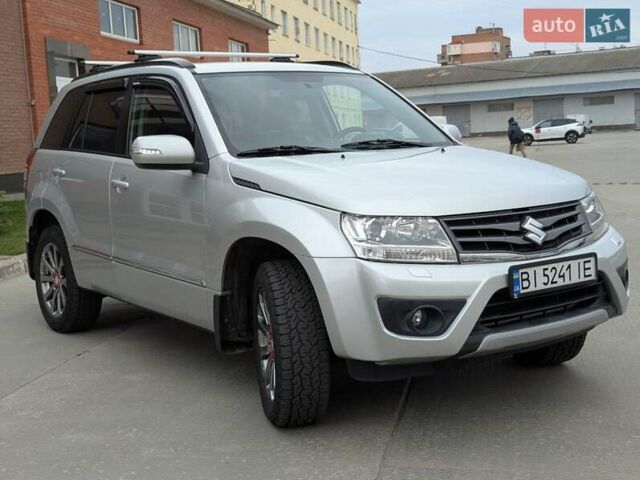 Сузуки Гранд Витара 2016 в Полтаве на Automoto.ua Серый Сузуки Гранд Витара, объемом двигателя 2.4 л и пробегом 71 тыс. км за 16300 $, фото 4 на Automoto.ua