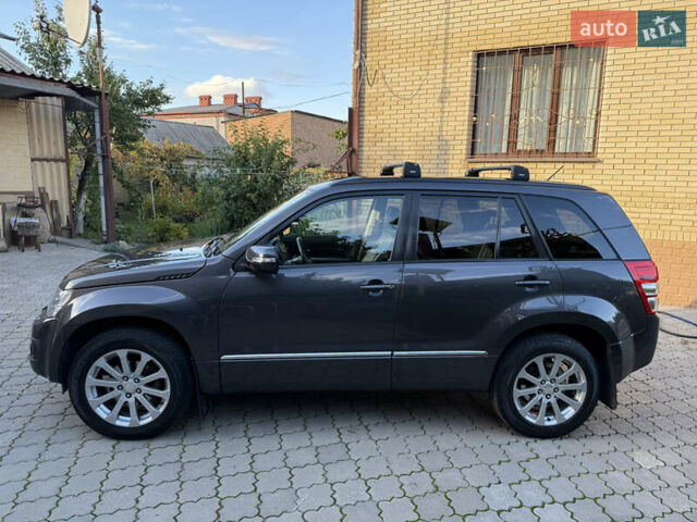 Серый Сузуки Гранд Витара, объемом двигателя 2.39 л и пробегом 65 тыс. км за 16800 $, фото 5 на Automoto.ua