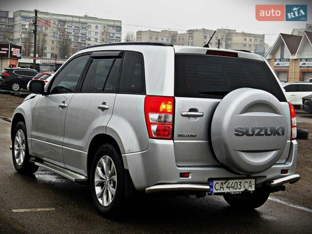 Серый Сузуки Гранд Витара, объемом двигателя 2.39 л и пробегом 271 тыс. км за 14500 $, фото 3 на Automoto.ua