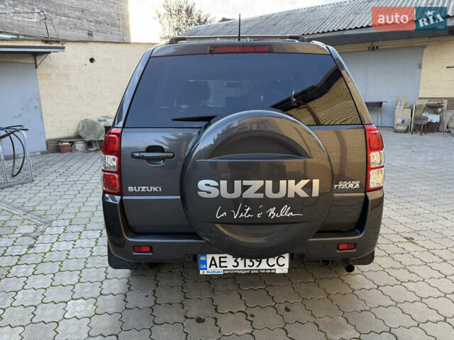 Серый Сузуки Гранд Витара, объемом двигателя 2.39 л и пробегом 65 тыс. км за 16800 $, фото 6 на Automoto.ua