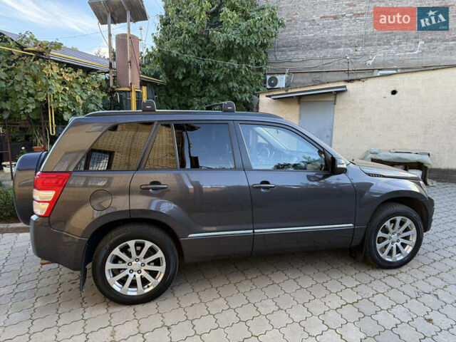 Серый Сузуки Гранд Витара, объемом двигателя 2.39 л и пробегом 65 тыс. км за 16800 $, фото 8 на Automoto.ua