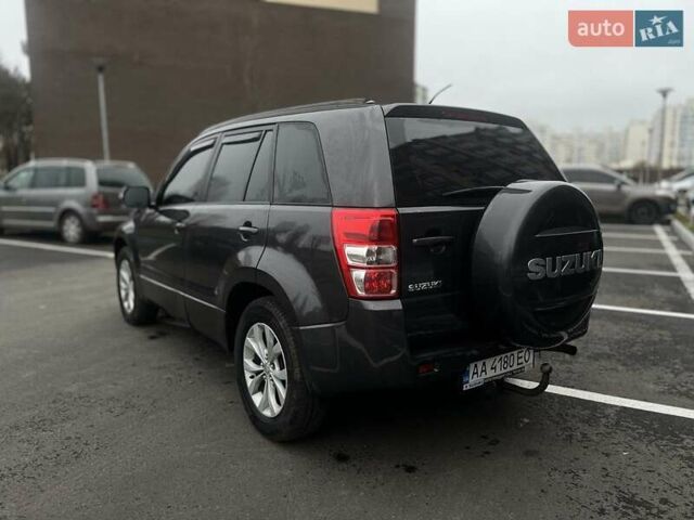 Сірий Сузукі Гранд Вітара, об'ємом двигуна 2.39 л та пробігом 112 тис. км за 11900 $, фото 2 на Automoto.ua
