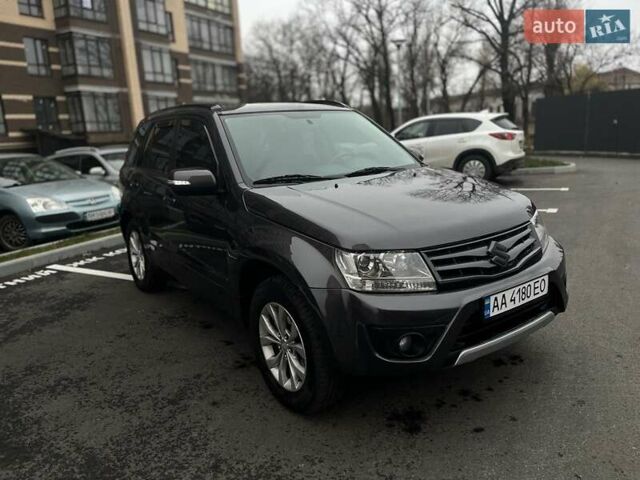 Сірий Сузукі Гранд Вітара, об'ємом двигуна 2.39 л та пробігом 112 тис. км за 11900 $, фото 5 на Automoto.ua