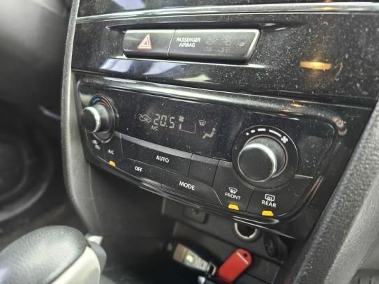 Сірий Сузукі Гранд Вітара, об'ємом двигуна 1.4 л та пробігом 214 тис. км за 12839 $, фото 5 на Automoto.ua