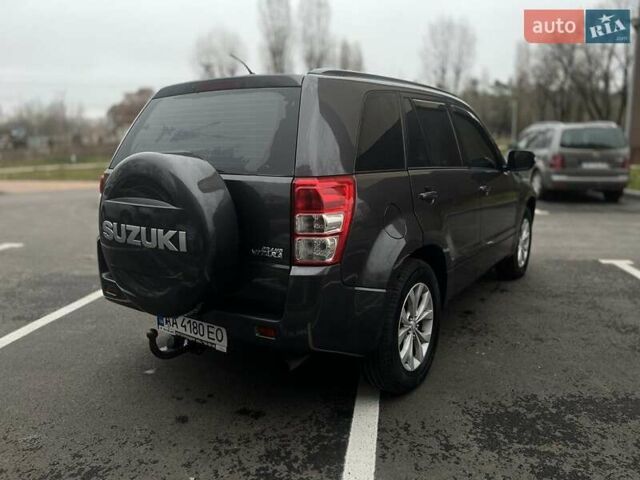 Сірий Сузукі Гранд Вітара, об'ємом двигуна 2.39 л та пробігом 112 тис. км за 11900 $, фото 6 на Automoto.ua