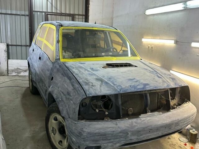 Синій Сузукі Гранд Вітара, об'ємом двигуна 2 л та пробігом 300 тис. км за 4000 $, фото 2 на Automoto.ua