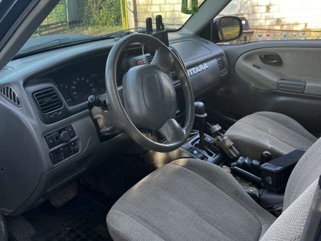 Синій Сузукі Гранд Вітара, об'ємом двигуна 2 л та пробігом 266 тис. км за 4500 $, фото 2 на Automoto.ua