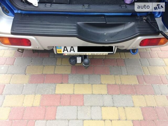 Синий Сузуки Гранд Витара, объемом двигателя 2 л и пробегом 190 тыс. км за 8000 $, фото 5 на Automoto.ua