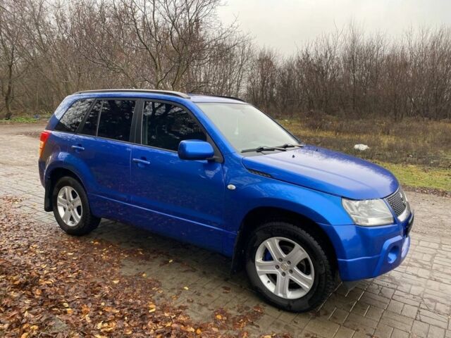 Синій Сузукі Гранд Вітара, об'ємом двигуна 2 л та пробігом 230 тис. км за 7500 $, фото 4 на Automoto.ua