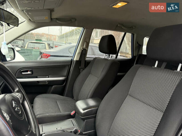 Синий Сузуки Гранд Витара, объемом двигателя 2 л и пробегом 230 тыс. км за 7900 $, фото 21 на Automoto.ua