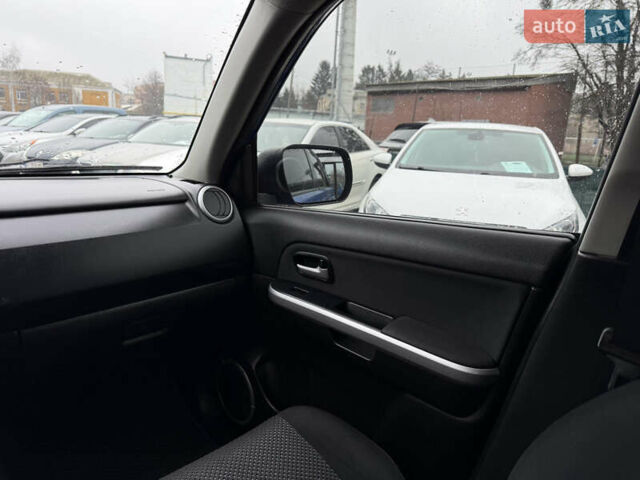 Синий Сузуки Гранд Витара, объемом двигателя 2 л и пробегом 230 тыс. км за 7900 $, фото 14 на Automoto.ua