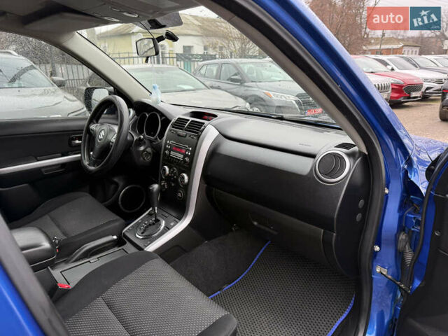 Синий Сузуки Гранд Витара, объемом двигателя 2 л и пробегом 230 тыс. км за 7900 $, фото 27 на Automoto.ua