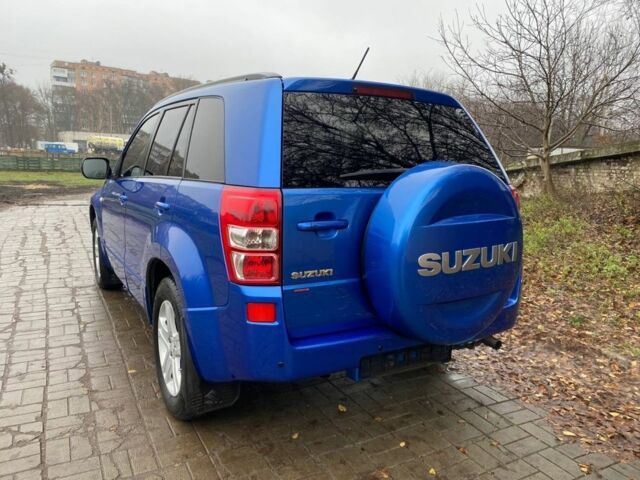 Синій Сузукі Гранд Вітара, об'ємом двигуна 2 л та пробігом 230 тис. км за 7500 $, фото 3 на Automoto.ua