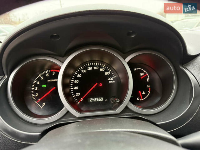 Синий Сузуки Гранд Витара, объемом двигателя 2 л и пробегом 230 тыс. км за 7900 $, фото 20 на Automoto.ua