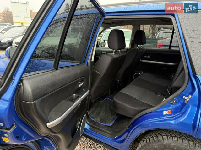 Синий Сузуки Гранд Витара, объемом двигателя 2 л и пробегом 230 тыс. км за 7900 $, фото 22 на Automoto.ua
