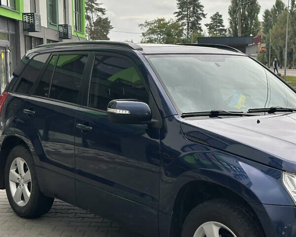 Синий Сузуки Гранд Витара, объемом двигателя 2.4 л и пробегом 246 тыс. км за 8900 $, фото 1 на Automoto.ua