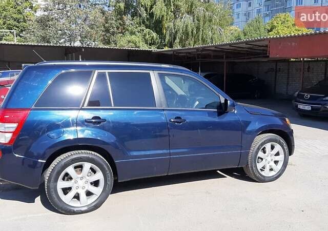 Синій Сузукі Гранд Вітара, об'ємом двигуна 2.39 л та пробігом 197 тис. км за 7200 $, фото 36 на Automoto.ua