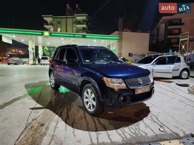 Синій Сузукі Гранд Вітара, об'ємом двигуна 2.39 л та пробігом 197 тис. км за 7200 $, фото 9 на Automoto.ua