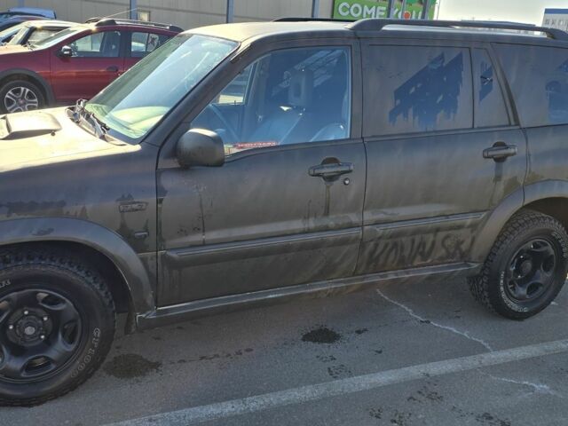 Зеленый Сузуки Гранд Витара, объемом двигателя 2 л и пробегом 297 тыс. км за 5245 $, фото 1 на Automoto.ua