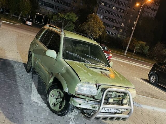 Зелений Сузукі Гранд Вітара, об'ємом двигуна 2 л та пробігом 200 тис. км за 1400 $, фото 3 на Automoto.ua