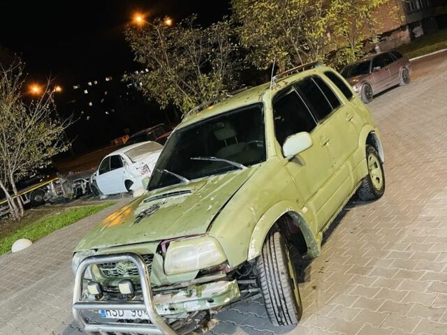 Зелений Сузукі Гранд Вітара, об'ємом двигуна 2 л та пробігом 200 тис. км за 1400 $, фото 4 на Automoto.ua