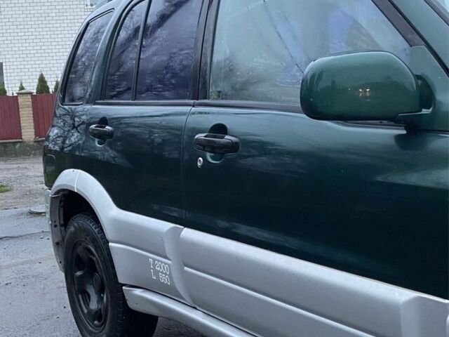 Зелений Сузукі Гранд Вітара, об'ємом двигуна 2 л та пробігом 280 тис. км за 2799 $, фото 5 на Automoto.ua