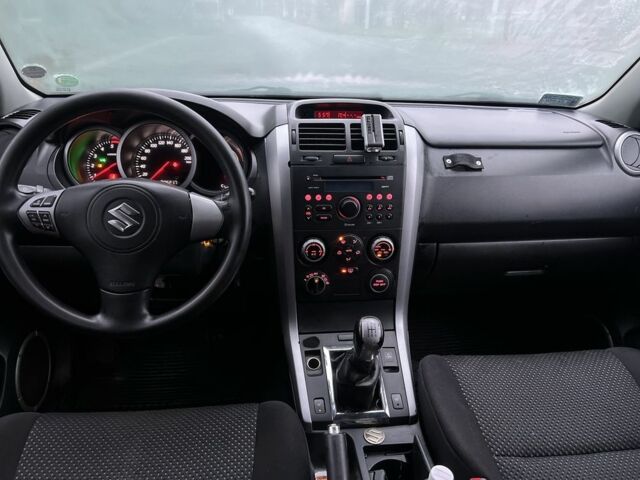 Зелений Сузукі Гранд Вітара, об'ємом двигуна 1.9 л та пробігом 200 тис. км за 3570 $, фото 7 на Automoto.ua