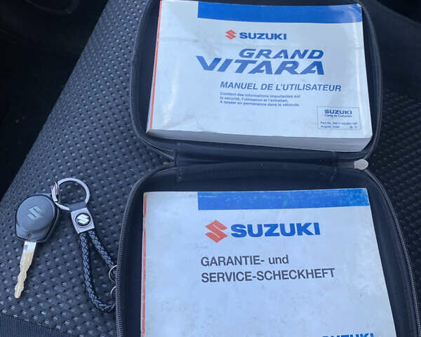 Зеленый Сузуки Гранд Витара, объемом двигателя 1.9 л и пробегом 326 тыс. км за 5000 $, фото 10 на Automoto.ua