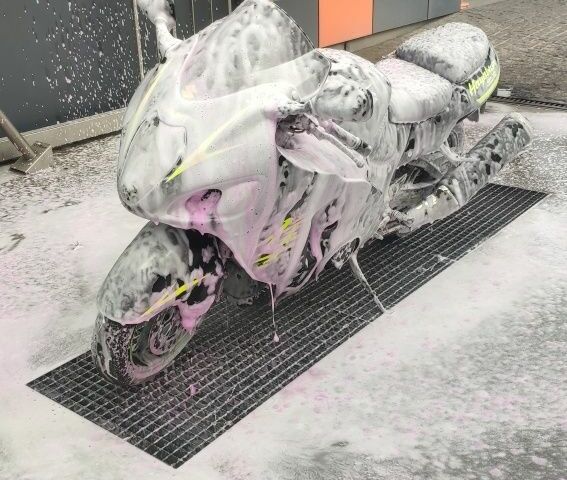 Сузуки Хаябуса, объемом двигателя 1.3 л и пробегом 0 тыс. км за 4000 $, фото 20 на Automoto.ua