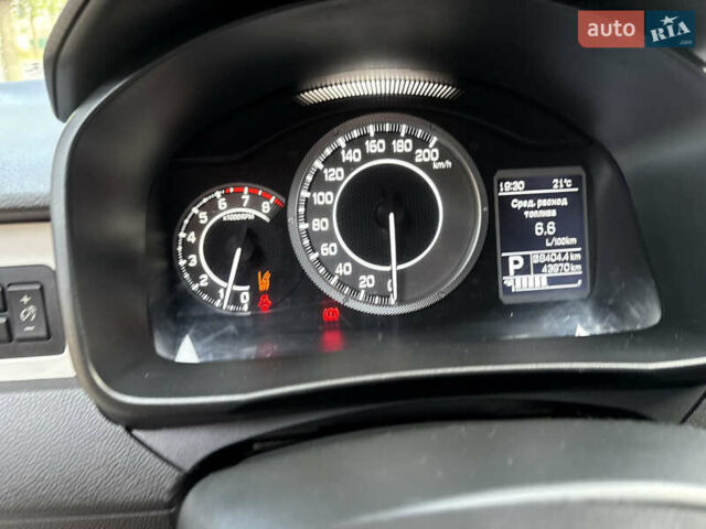 Красный Сузуки Игнис, объемом двигателя 1.2 л и пробегом 50 тыс. км за 14999 $, фото 6 на Automoto.ua