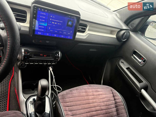 Красный Сузуки Игнис, объемом двигателя 1.2 л и пробегом 50 тыс. км за 11700 $, фото 20 на Automoto.ua