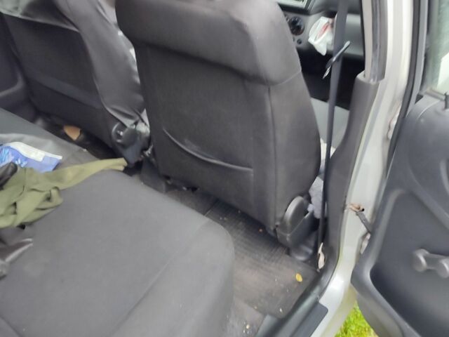 Сірий Сузукі Ігніс, об'ємом двигуна 1.3 л та пробігом 241 тис. км за 3522 $, фото 16 на Automoto.ua