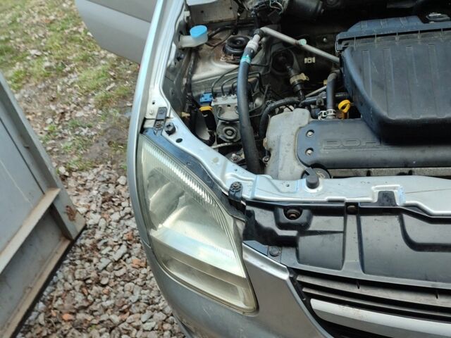 Сірий Сузукі Ігніс, об'ємом двигуна 1.3 л та пробігом 241 тис. км за 3522 $, фото 3 на Automoto.ua