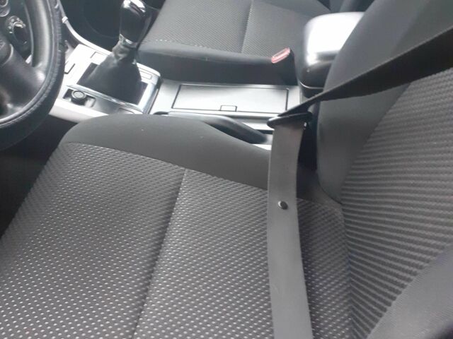 Серый Сузуки Игнис, объемом двигателя 1.9 л и пробегом 250 тыс. км за 8300 $, фото 5 на Automoto.ua