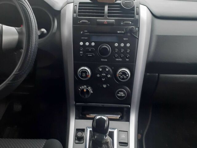 Серый Сузуки Игнис, объемом двигателя 1.9 л и пробегом 250 тыс. км за 8300 $, фото 3 на Automoto.ua