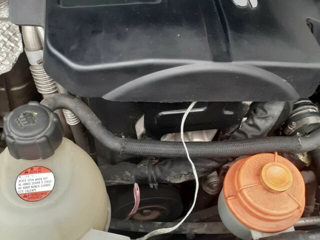 Серый Сузуки Игнис, объемом двигателя 1.9 л и пробегом 250 тыс. км за 8300 $, фото 1 на Automoto.ua