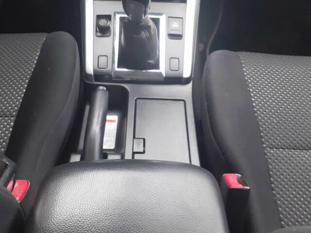 Серый Сузуки Игнис, объемом двигателя 1.9 л и пробегом 250 тыс. км за 8300 $, фото 6 на Automoto.ua