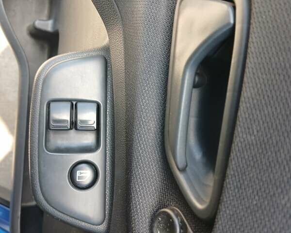 Синій Сузукі Ігніс, об'ємом двигуна 1.3 л та пробігом 260 тис. км за 5000 $, фото 8 на Automoto.ua