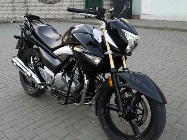 Сузуки Иназума, объемом двигателя 0.25 л и пробегом 0 тыс. км за 2600 $, фото 1 на Automoto.ua