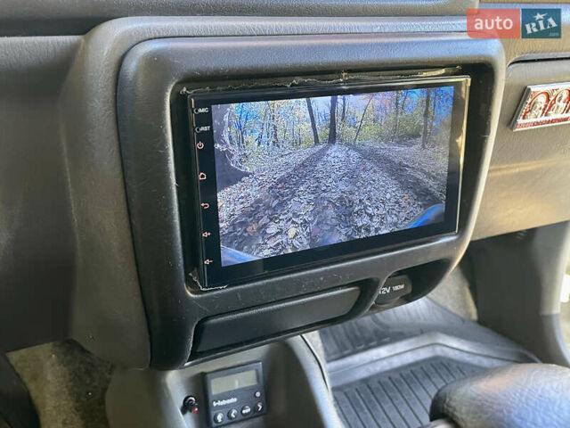 Белый Сузуки Джимни, объемом двигателя 1.3 л и пробегом 177 тыс. км за 7250 $, фото 17 на Automoto.ua