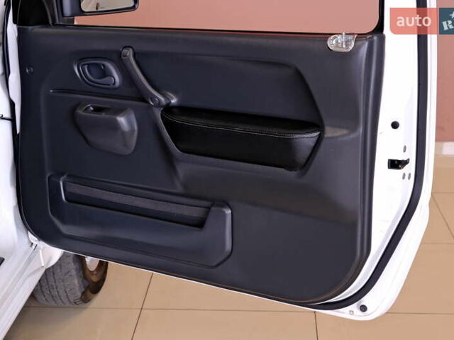 Білий Сузукі Джімні, об'ємом двигуна 1.3 л та пробігом 122 тис. км за 14900 $, фото 29 на Automoto.ua