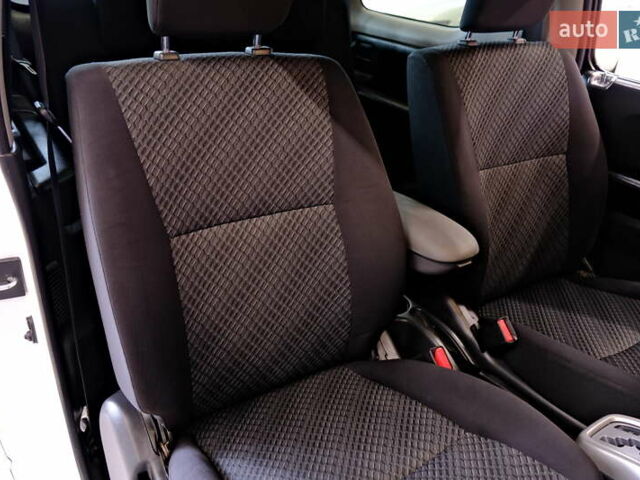 Білий Сузукі Джімні, об'ємом двигуна 1.3 л та пробігом 122 тис. км за 14900 $, фото 32 на Automoto.ua