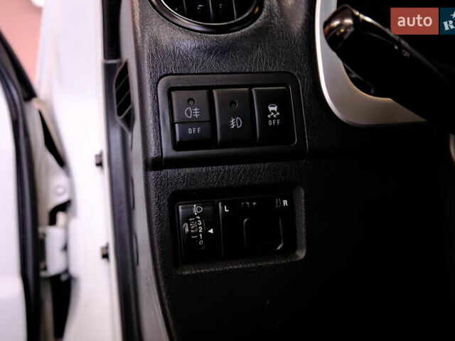 Білий Сузукі Джімні, об'ємом двигуна 1.3 л та пробігом 122 тис. км за 14900 $, фото 17 на Automoto.ua