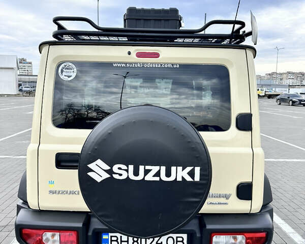 Белый Сузуки Джимни, объемом двигателя 1.46 л и пробегом 47 тыс. км за 22500 $, фото 4 на Automoto.ua