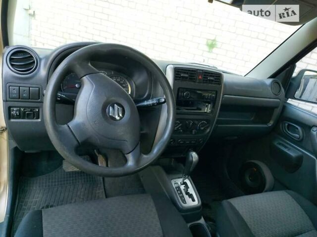 Бежевий Сузукі Джімні, об'ємом двигуна 1.6 л та пробігом 186 тис. км за 9200 $, фото 4 на Automoto.ua