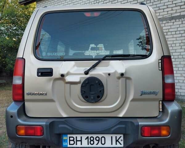 Бежевий Сузукі Джімні, об'ємом двигуна 1.6 л та пробігом 186 тис. км за 9200 $, фото 1 на Automoto.ua