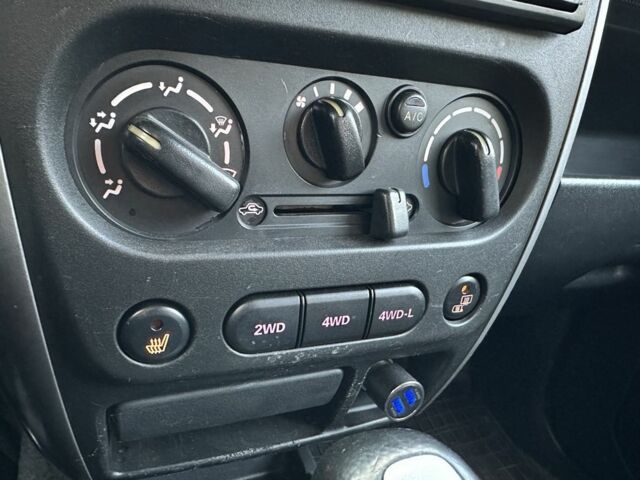 Бежевий Сузукі Джімні, об'ємом двигуна 1.3 л та пробігом 150 тис. км за 8700 $, фото 16 на Automoto.ua