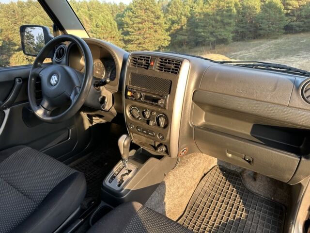 Бежевий Сузукі Джімні, об'ємом двигуна 1.3 л та пробігом 150 тис. км за 8700 $, фото 10 на Automoto.ua